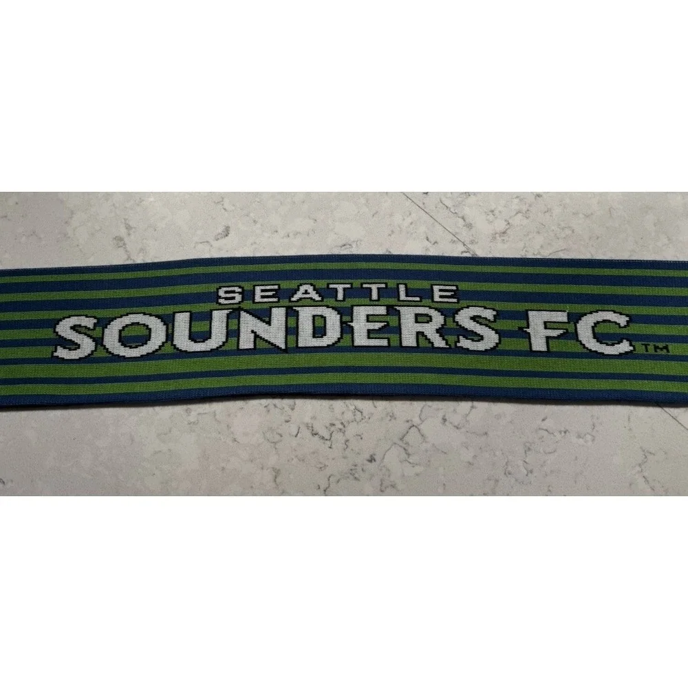 Seattle Sounders FC Ruffneck Scarf OS Green Blue MLS Soccer Skyline Reversible